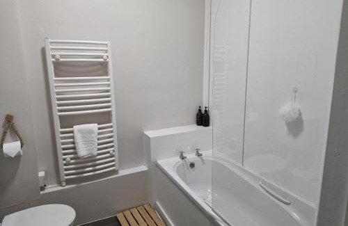 Castle Acre Bed & Breakfast | The Ostrich Pub