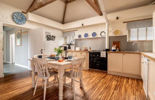 Sculthorpe House | The Owl