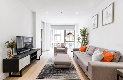 Poplar Apartment | The Ox - Two bed - Canary Wharf
