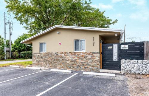Middle River Terrace Apartment | The Pad at Middle River Terrace 2