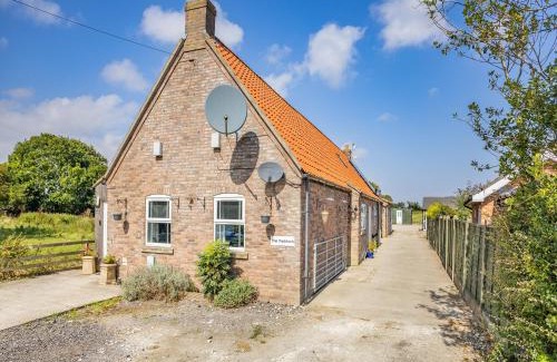 Alford House | The Paddock