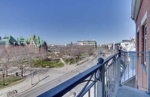 Vieux-Quebec-Cap-Blanc-colline Parlementaire Apartment | The Palace Penthouse, Le penthouse du Palais | 3 BR |