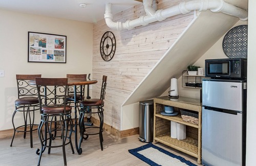Lakeland House | The Palm Lake Hollingsworth Luxury Family Retreat
