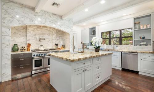 Palm Beach - West Palm Beach House | The Palm Manor Luxury Villa