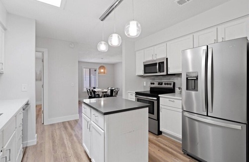 Jacksonville Beach House | THE PALM SHACK: The Perfect Coastal Getaway