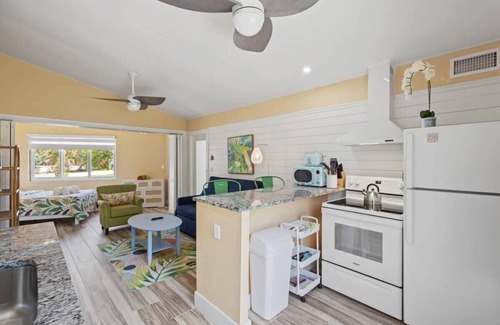 Sanibel House | The Palms Cottage Three- A Green Haven on Sanibel's East End