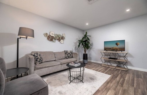Middle River Terrace Apartment | The Palms @ Middle River Terrace #3