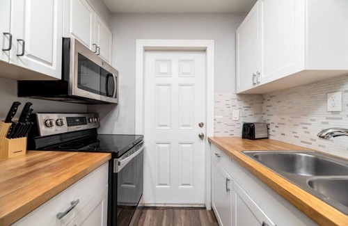 Middle River Terrace Apartment | The Palms @ Middle River Terrace #3