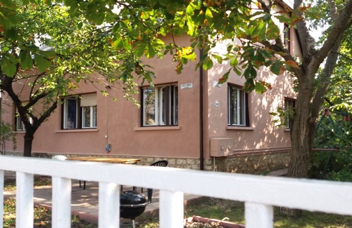 Tapolca Apartment | The panoramic apartment has a beautiful view of the garden -St. Georg Berg .