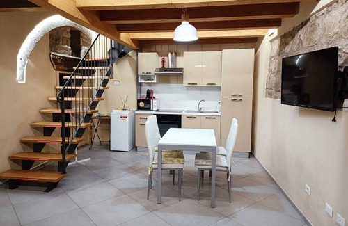 Viterbo House | The Paradox Suite