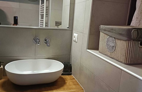 Viterbo House | The Paradox Suite