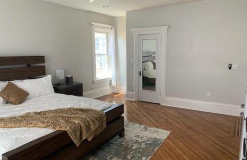 East Orange House | The Parkway 2