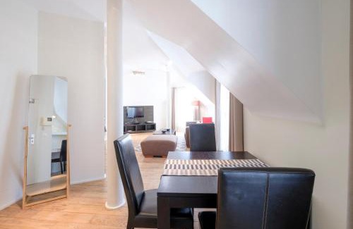 Upper Town Apartment | THE PARLIAMENT FLATS