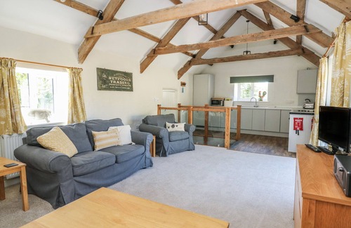 Cardigan Cottage | THE PARLOUR, pet friendly, with hot tub in Cardigan