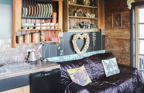 Criccieth Cottage | The Peacock Roost - UK46297