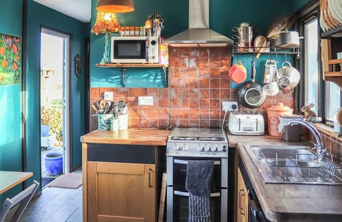 Criccieth Cottage | The Peacock Roost - UK46297