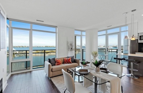 CityPlace Apartment | The Pearl Waterfront Estate