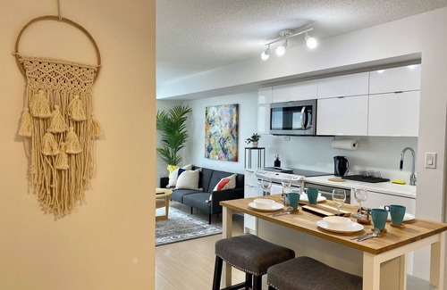 CityPlace Apartment | The Pearl Waterfront Estate