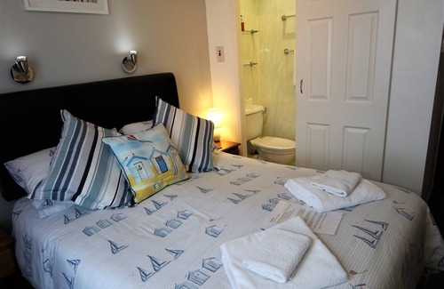 Weymouth Bed & Breakfast | The Pebbles - B&B