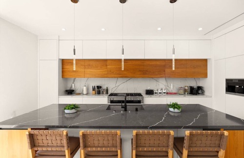 Venice House | The Penmar Retreat - Luxurious resort-style oasis