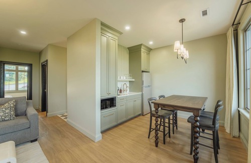 St. Mary's Apartment | The Penrose Suites