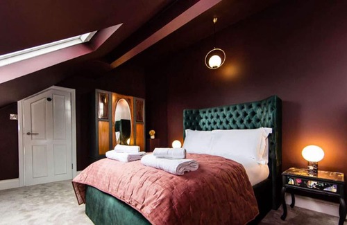 Lofthouse Apartment | The Penthouse Suite at Nydsley Hall - Luxury 2 Bedroom Apartment