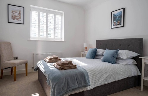 New Forest District Cottage | The perfect base for New Forest adventures... in the sweetest village of Sway!