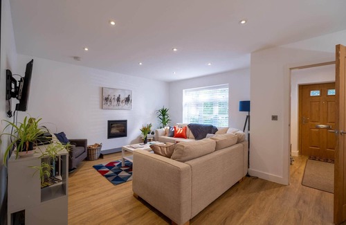 New Forest District Cottage | The perfect base for New Forest adventures... in the sweetest village of Sway!