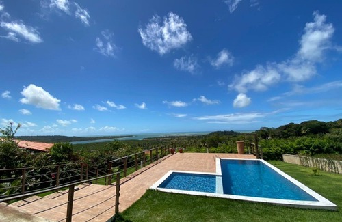 Igarassu House | The perfect house for your New Year's Eve with a view of the crown of the plane.