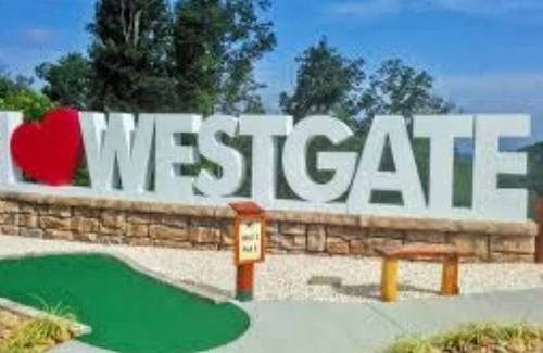 Gatlinburg - Pigeon Forge Cabin | The Perfect Mountain Getaway! Fully equipped 1/2BR villas! Owner exclusive!