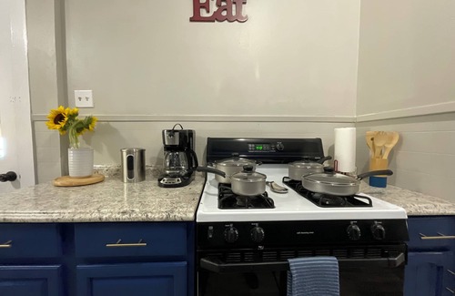 San Antonio House | The Perfect Spot! - Free Parking & Patio