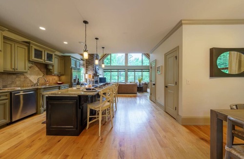 Gainesville Apartment | The Perry Lake House