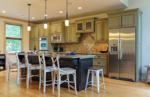 Gainesville Apartment | The Perry Lake House