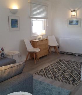 Fowey Apartment | The Picture House Stylish Apartment in Fowey