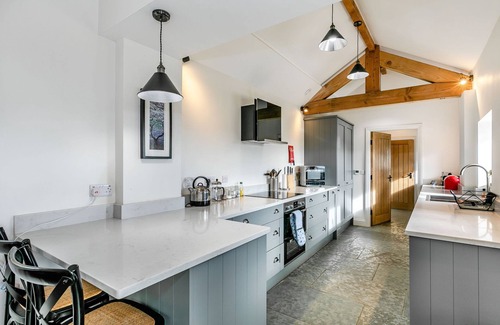 East Morton House | THE PIGGERY, pet friendly, character holiday cottage in East Morton