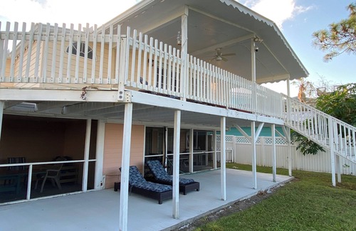 Tybee Island Condo | The Pineapple Cottage Condo - Waterfront living on Chimney Creek