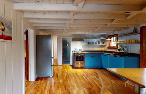 Whittier House | THE PINEHOUSE / Fully Furnished All Inclusive Downtown Boulder