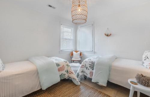 Topsail Beach House | The Pink Flamingo