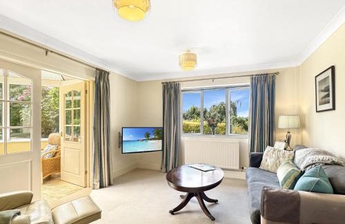 Old Cleeve House | The Pippins