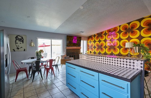 Indio House | “The Place” Retro Oasis w/Pool, PacMan, & PingPong