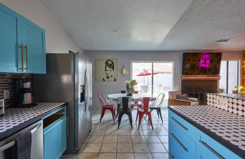Indio House | “The Place” Retro Oasis w/Pool, PacMan, & PingPong