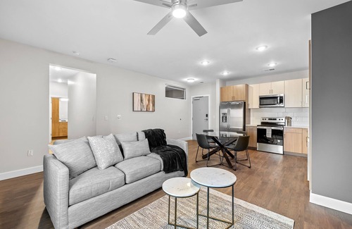 Downtown Nashville Apartment | The Platinum Suite Penthouse The Gulch