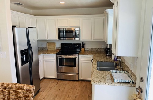 Old Town House | The Pool House located in Coveted Old Town Without Pool