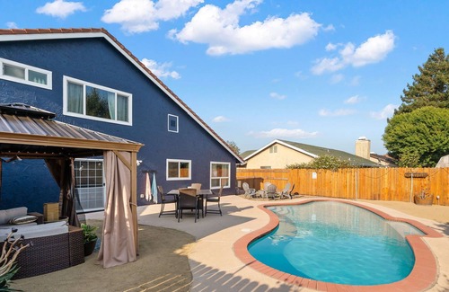 American Canyon House | The Pool House in Napa Valley! Sleeps 12! Pets ok!