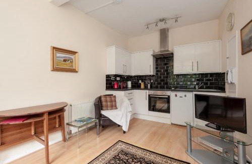 Old Town Apartment | The Portsburgh Square Residence