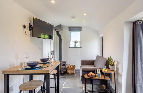 Morwenstow House | The Pottery - Crosstown