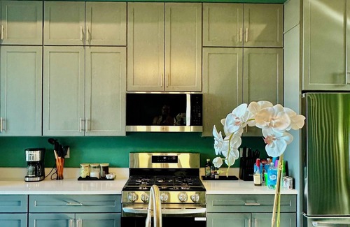 Biloxi House | The Pullman House #822 - Downtown Townhouse with Pool