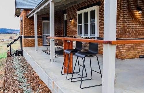 Central Mudgee House | The Queen 👸
