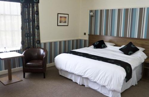 Galmpton Hotel | The Railway Inn