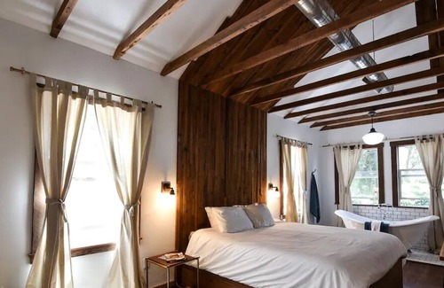 Samoa Apartment | The Ranch House at Humboldt Bay Social Club